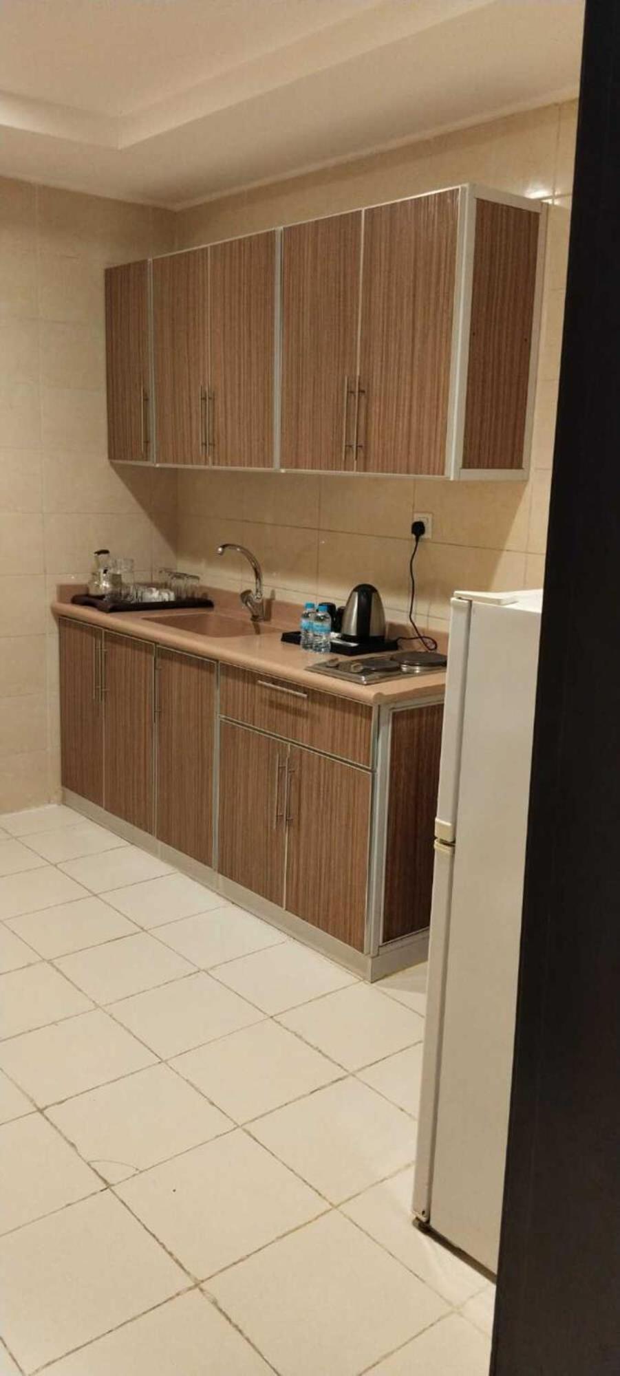 همم للوحدات السكنية - الرحيلي Jeddah Al Kura Ngoại thất bức ảnh